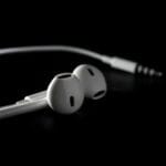EARPHONE
